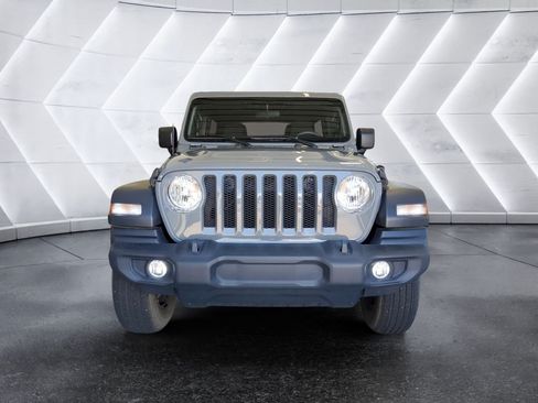 Used 2022 Jeep Wrangler Unlimited Sport AWD/4WD image 2
