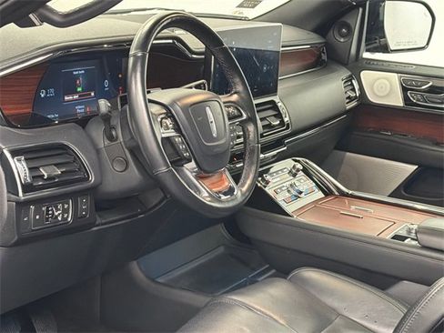 Used 2022 Lincoln Navigator L Reserve image 18