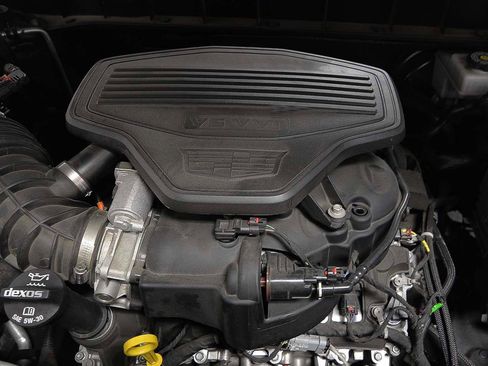 Used 2019 Cadillac XT5 Platinum image 18