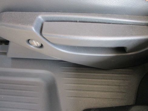 Used 2024 Nissan Pathfinder Rock Creek AWD/4WD image 19