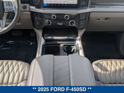 Used 2025 Ford F450 Platinum w/ Platinum Plus Package AWD/4WD image 46