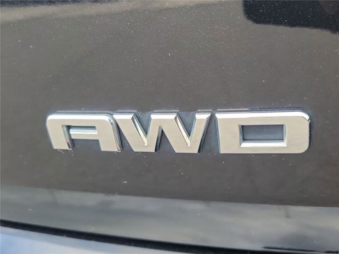 Used 2018 GMC Terrain SLE w/ Infotainment Package I image 6