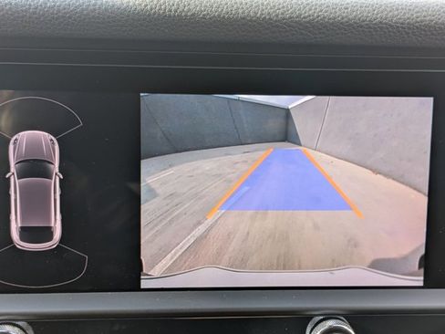 Certified 2025 Porsche Macan image 19