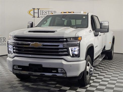 Certified 2022 Chevrolet Silverado 3500 High Country w/ Snow Plow Prep/Camper Package image 8