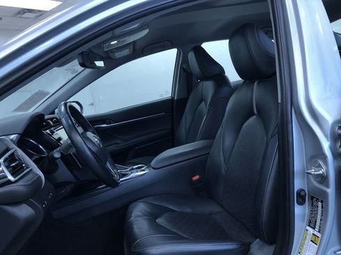 Certified 2018 Toyota Camry XSE image 18