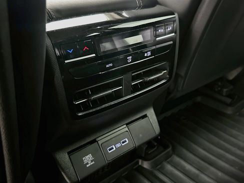 Used 2024 Acura MDX FWD w/ Technology Package image 26