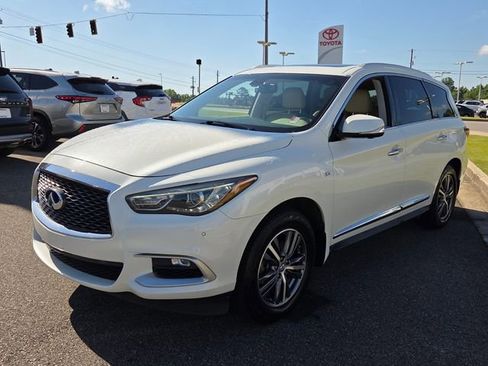 Used 2016 INFINITI QX60 FWD w/ Premium Plus Package image 3