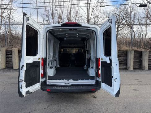 Used 2020 Ford Transit 250 Medium Roof image 24