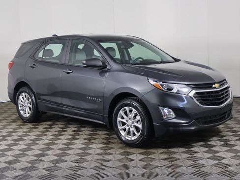 Used 2021 Chevrolet Equinox LS image 43