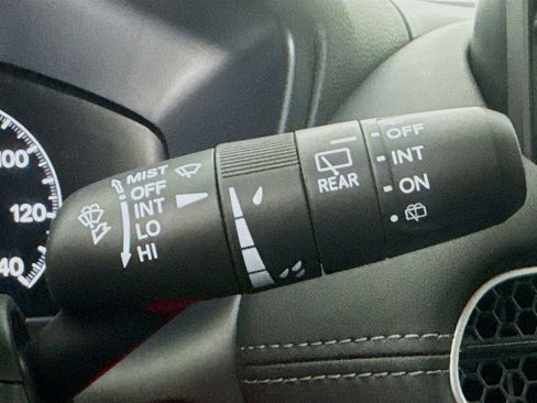 New 2026 Honda HR-V EX-L image 18