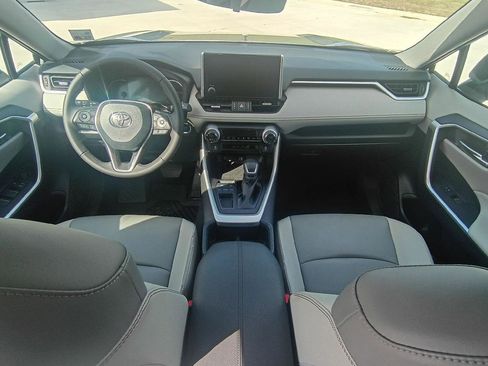Used 2024 Toyota RAV4 XLE Premium image 15