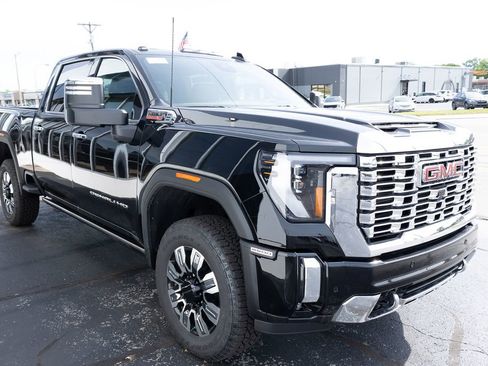 New 2026 GMC Sierra 2500 Denali w/ Technology Package AWD/4WD image 5