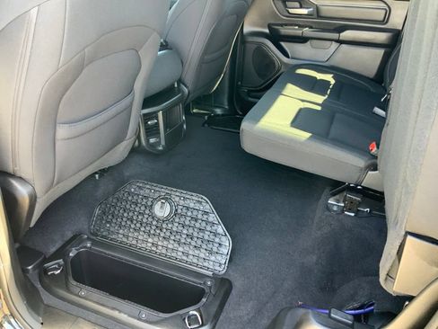 Used 2025 RAM 1500 Warlock AWD/4WD image 18