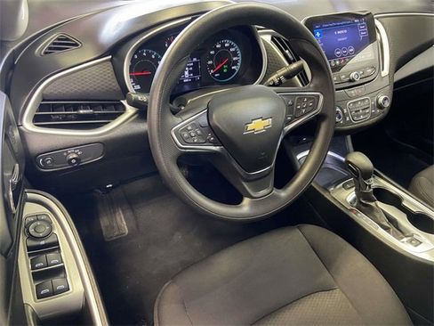 Used 2024 Chevrolet Malibu LT image 13