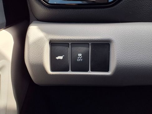 Certified 2025 Honda Pilot Touring image 9