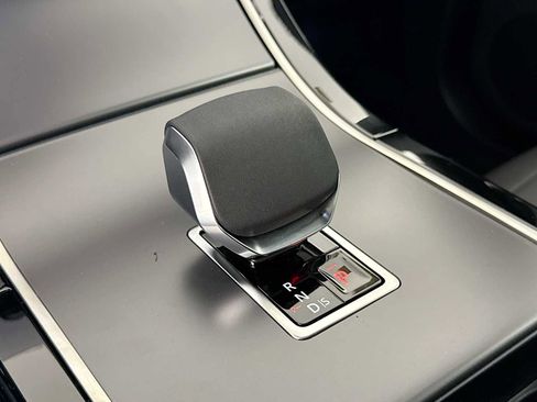 New 2026 Land Rover Range Rover Evoque S image 16