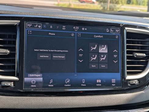 Used 2025 Chrysler Pacifica Select FWD image 23