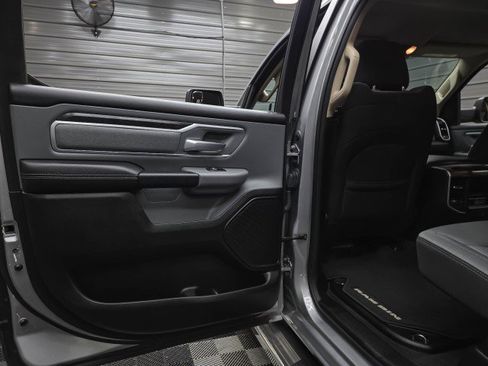 Used 2020 RAM 1500 Big Horn AWD/4WD image 35