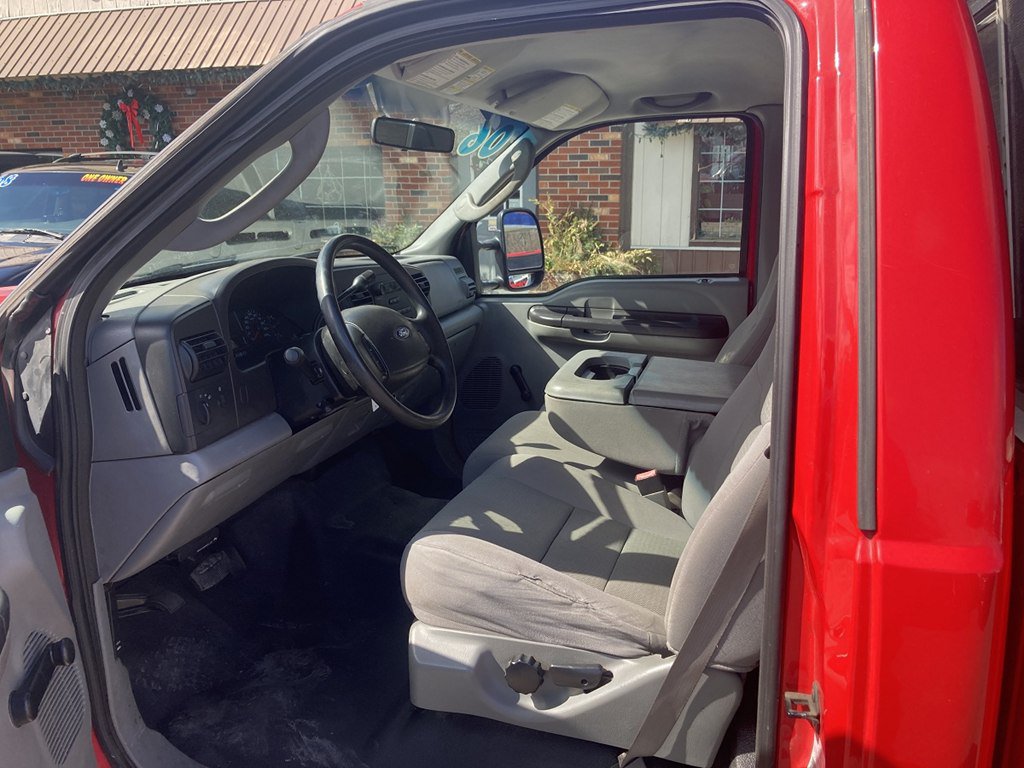 Used 2006 Ford F250 2WD Regular Cab Super Duty image 7