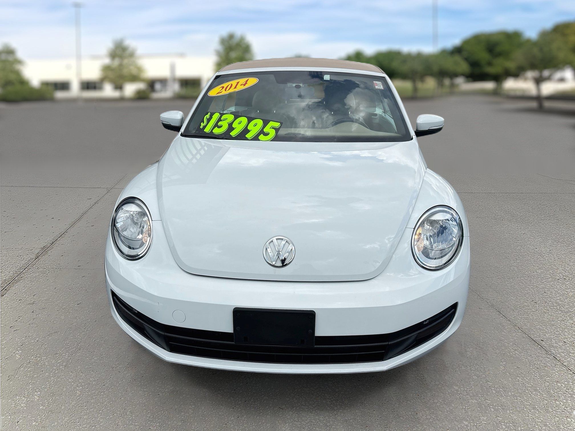 Used 2014 Volkswagen Beetle 1.8T FWD image 3