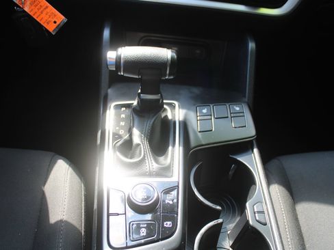 Used 2023 Kia Sportage LX AWD/4WD image 31