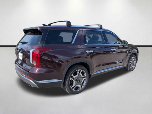 Used 2023 Hyundai Palisade Limited FWD image 4