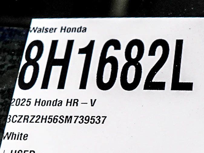 Used 2025 Honda HR-V Sport image 28