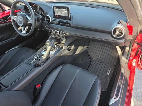 Used 2023 MAZDA MX-5 Miata Grand Touring RWD image 25