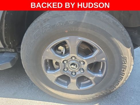 Used 2024 Ford Bronco Big Bend AWD/4WD image 3