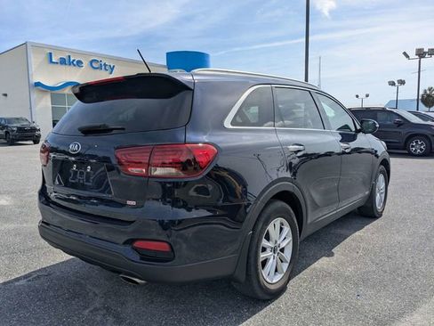 Used 2020 Kia Sorento LX w/ LX I4 Convenience Package AWD/4WD image 3