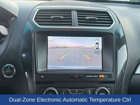 Used 2017 Ford Explorer XLT w/ Equipment Group 202A image 11