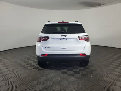 New 2026 Jeep Compass Latitude image 5