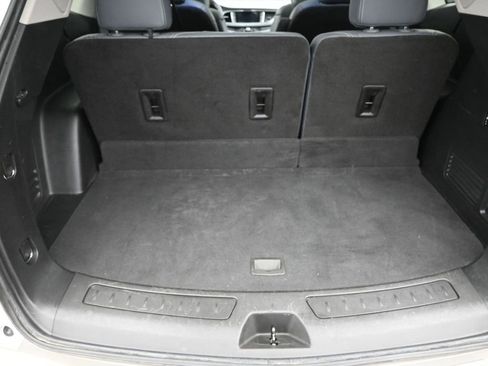 Used 2021 Buick Enclave Premium w/ Sun and Sites Package image 11