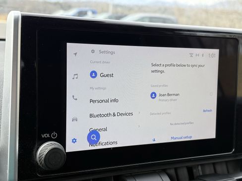 Used 2023 Toyota RAV4 LE image 21