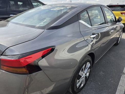 Used 2024 Nissan Altima 2.5 S FWD image 9