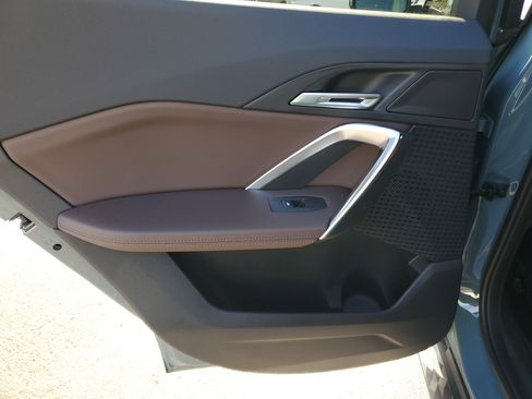 Used 2025 BMW X2 xDrive28i image 10