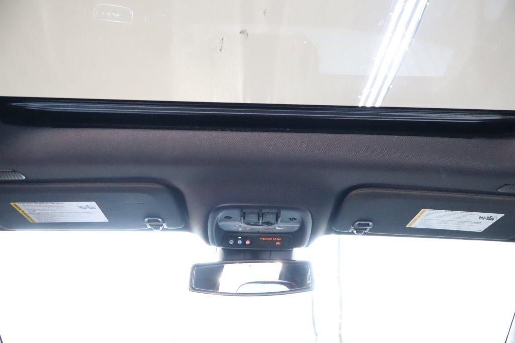Used 2026 GMC Canyon AT4X AWD/4WD image 33