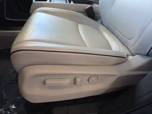 Used 2025 Honda Odyssey Touring image 30