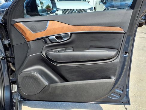 Certified 2024 Volvo XC90 B6 Core image 13