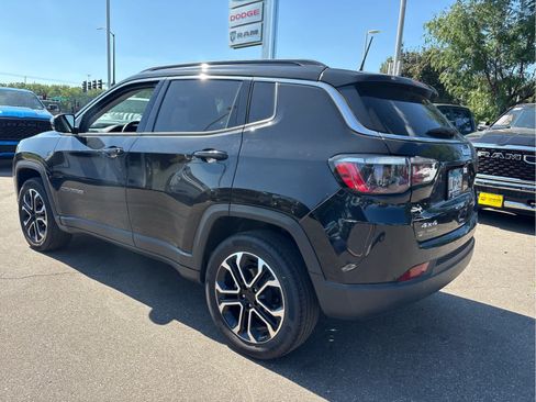 Used 2022 Jeep Compass Limited AWD/4WD image 3