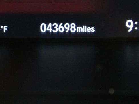 Used 2021 Honda CR-V EX-L image 10