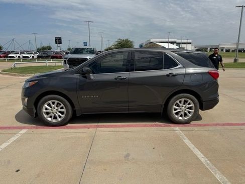 Used 2018 Chevrolet Equinox LT FWD image 6