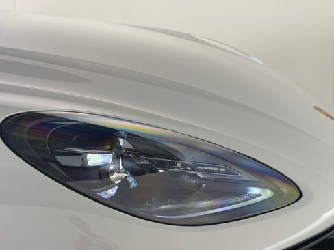 Used 2024 Porsche Macan GTS AWD/4WD image 9