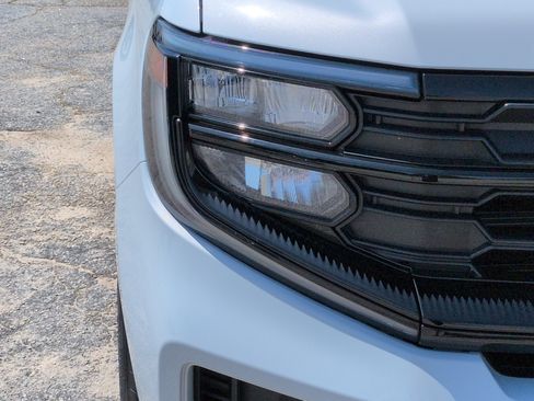 Certified 2025 Ford Expedition Active RWD image 8
