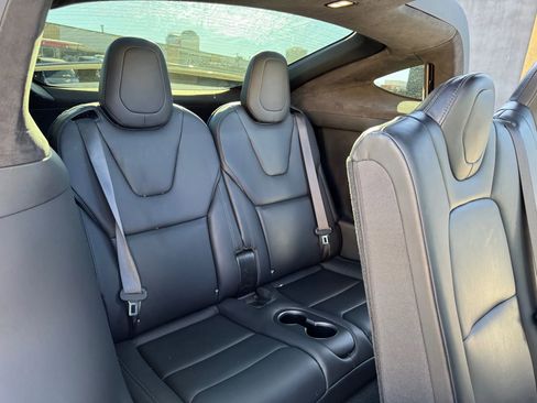 Used 2019 Tesla Model X Long Range image 21