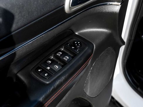 Used 2018 Jeep Grand Cherokee Trailhawk w/ Trailhawk Luxury Group image 44