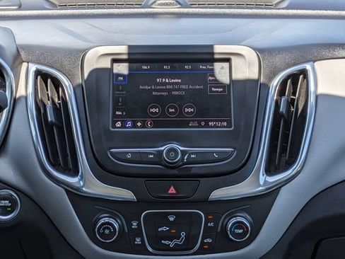 Used 2020 Chevrolet Equinox LS FWD image 18