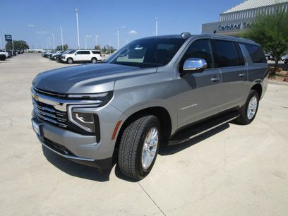New 2025 Chevrolet Suburban Premier w/ Sun And Tow Package