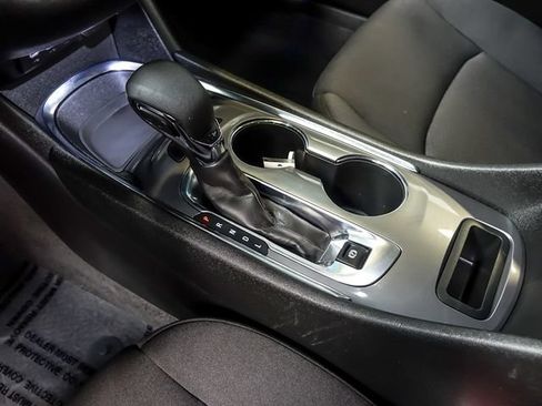Used 2023 Chevrolet Malibu LT FWD image 24