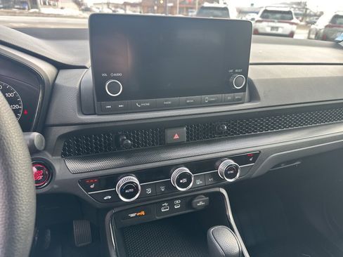 Used 2025 Honda CR-V EX image 15